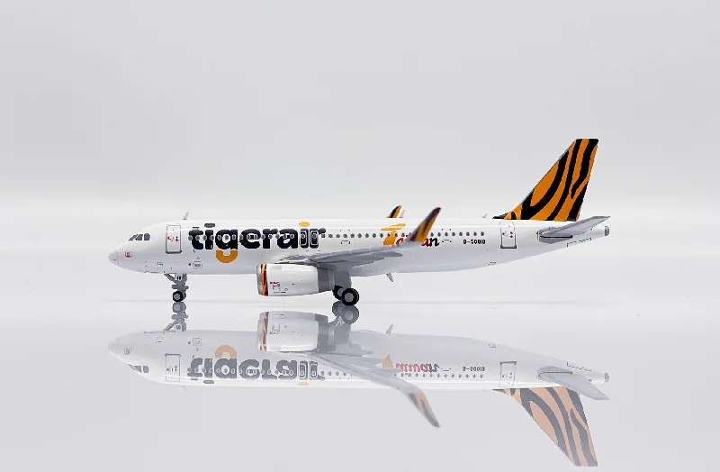 1/400 Tigerair Taiwan Airbus A320 Reg: B-50018 with Antenna